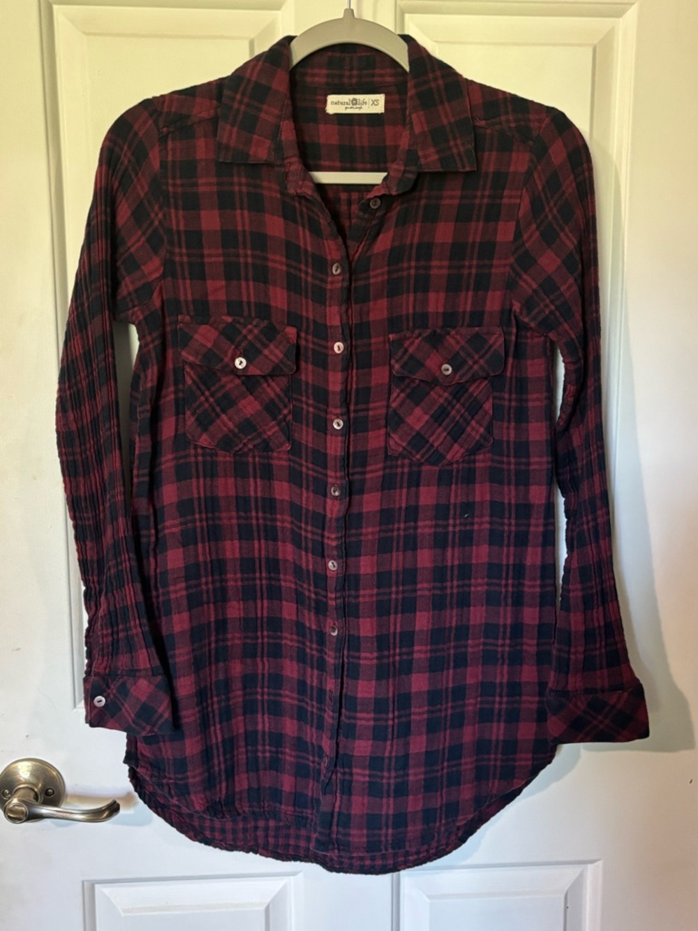 EUC Natural Life Red & Navy Plaid Button-Up Shirt. Thin, cozy material. Size XS.